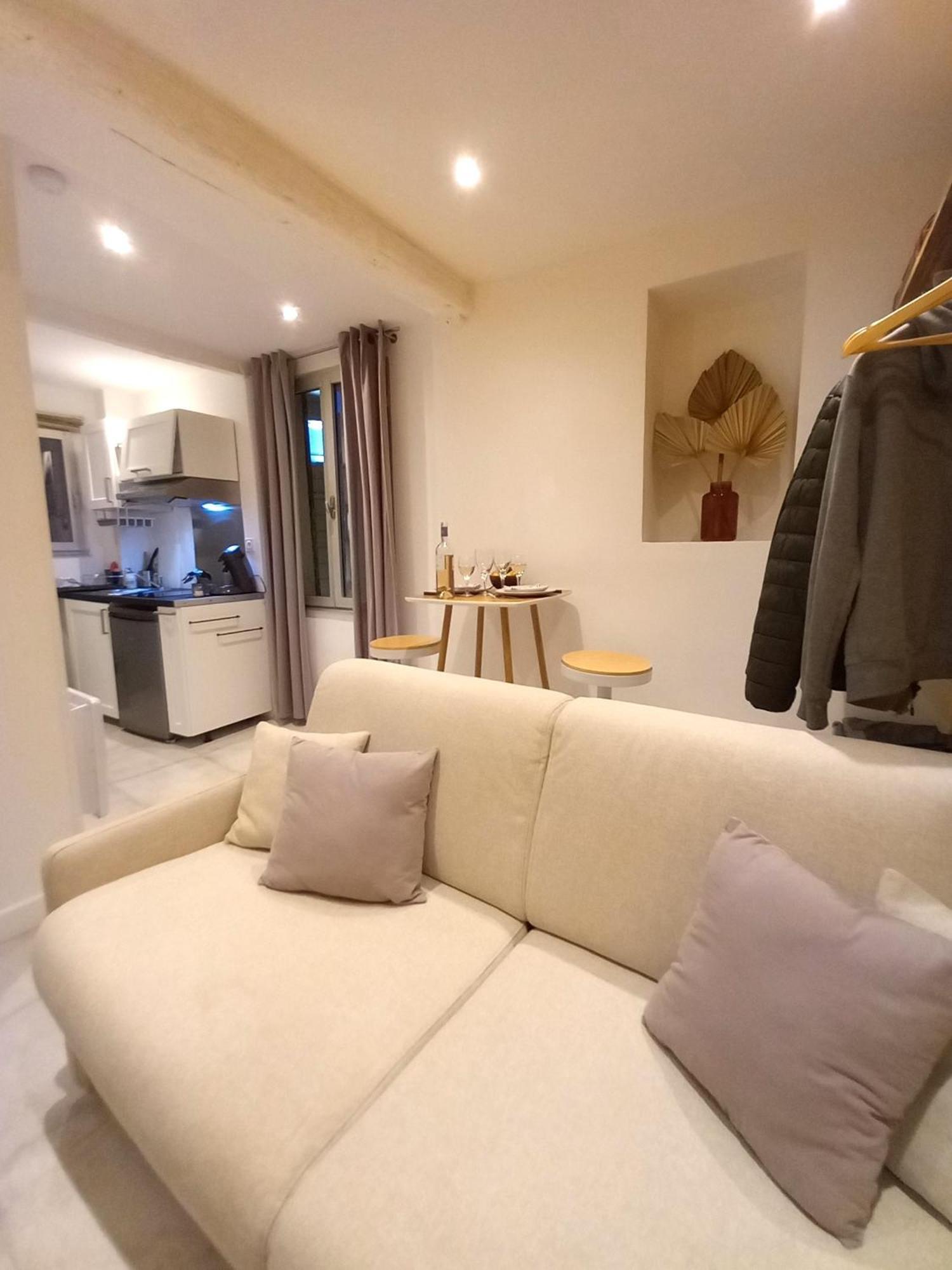 #1 Studio # Place Charmante ตูลง ภายนอก รูปภาพ